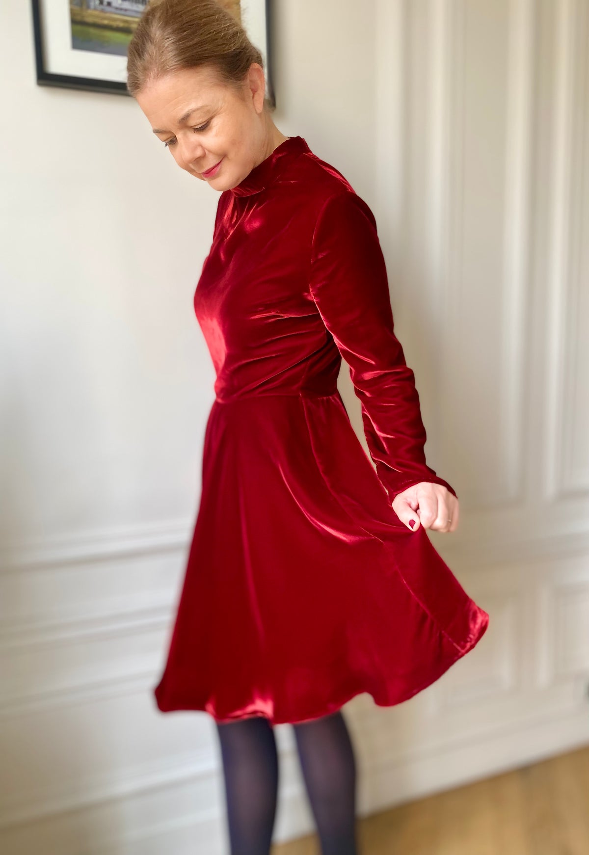 THALIA - La robe &quot;rouge rythmique&quot;